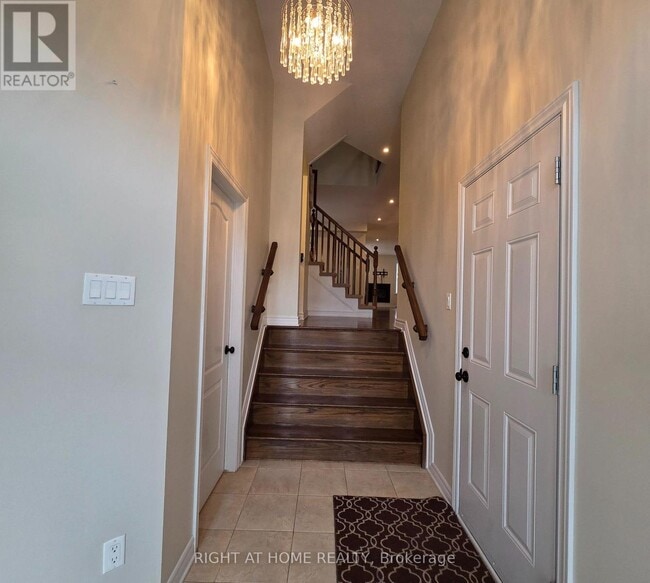 Building Photo - 322 Kippen Pl