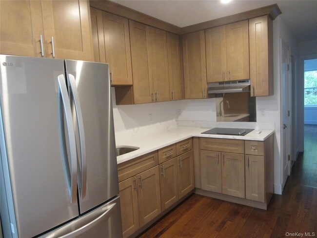 Building Photo - 131 Roanoke Ave