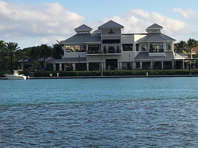 Foto del edificio - 1748 Jupiter Cove Dr