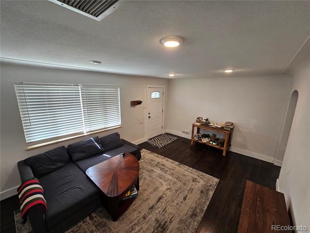 Foto del edificio - 3536 Dahlia St