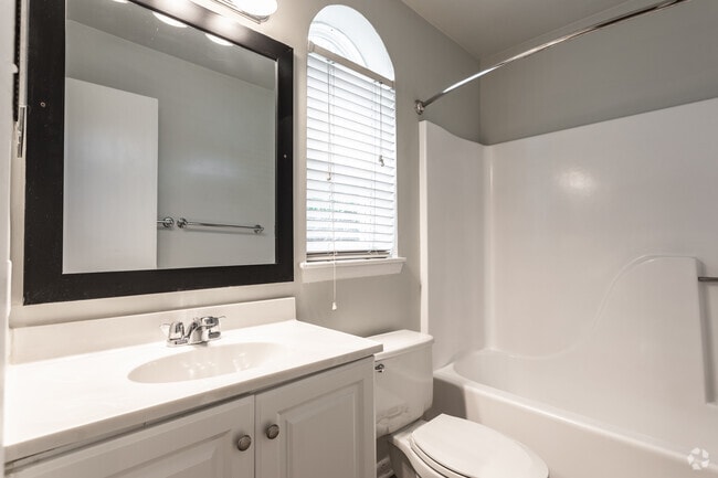 1BR,1BA,-700SF - One Central