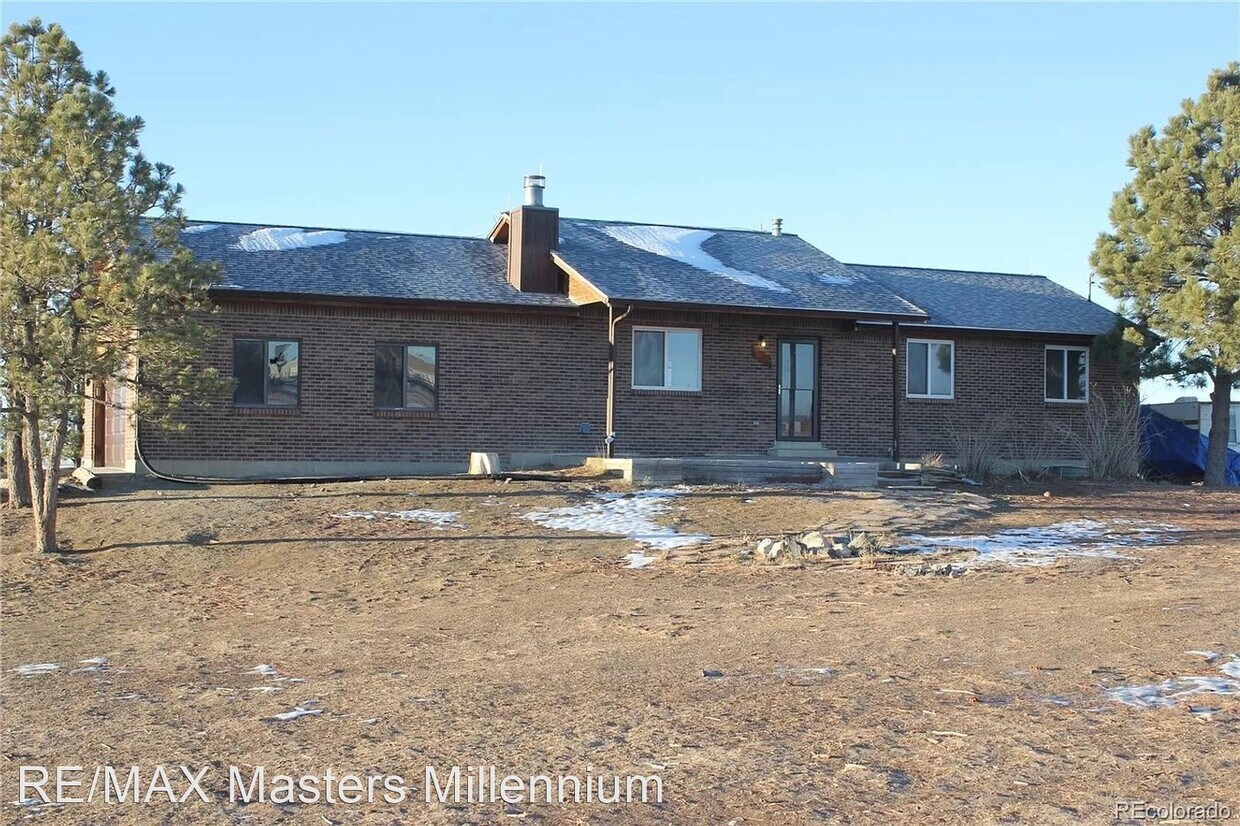 8395 Sun Country Dr, Elizabeth, CO 80107 House Rental in Elizabeth