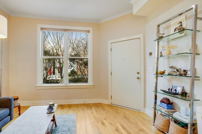 Building Photo - Live Bright in Shaw: Your Perfect One-Bedroom Awaits