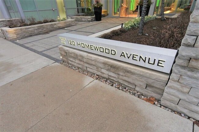 Photo du bâtiment - 120 Homewood Ave