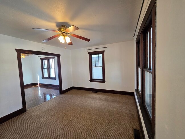 Building Photo - 509 14th St