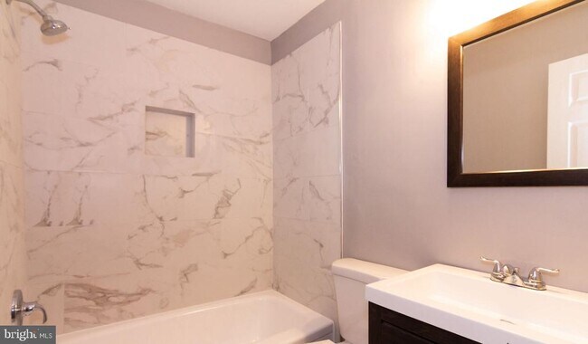 Foto del edificio - 3235 Ely Pl SE