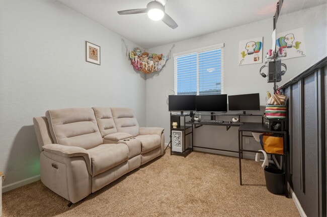 Foto del edificio - 1161 Greenbrier Dr