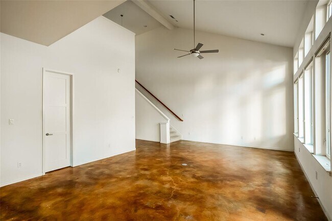 Foto del edificio - 714 W Monroe St