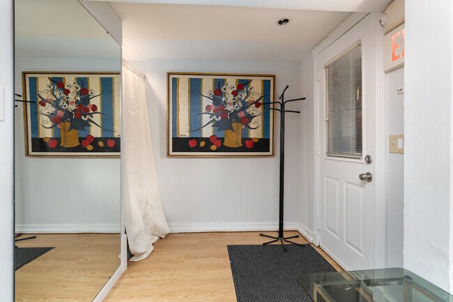 Foto del edificio - 2122 18th St NW