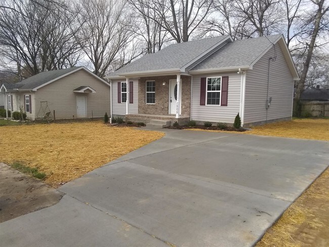 Building Photo - 2043 Leota St