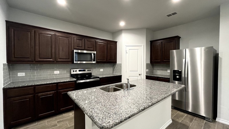 Foto principal - 3314 Celestial Ln