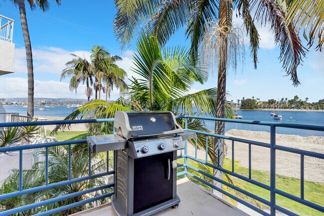 Foto del edificio - 3265 Bayside Ln
