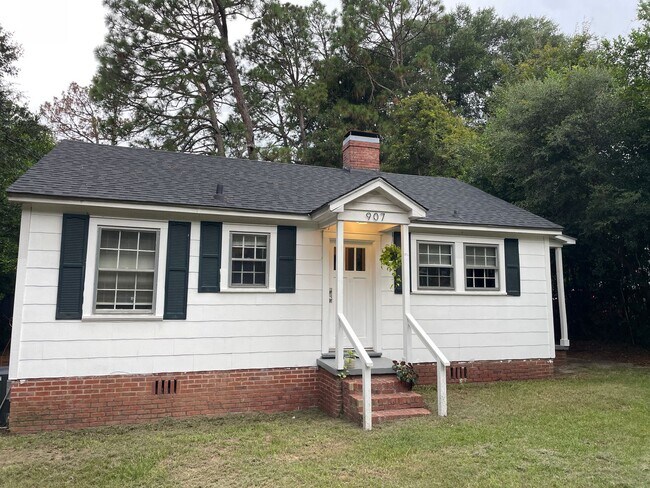 Foto del edificio - 907 Cherokee Ave