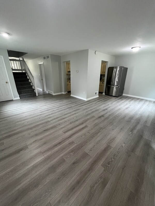 Foto del edificio - 3035 Squire Blvd
