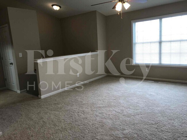 Foto del edificio - 4670 Ewing Rd