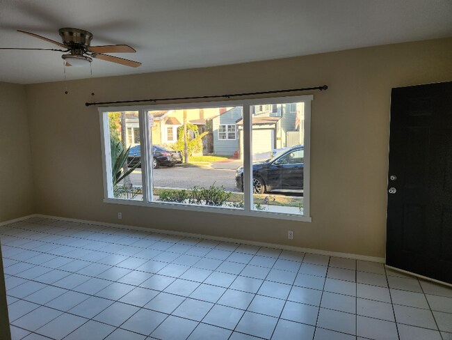 Foto del edificio - 1521 Marine Ave