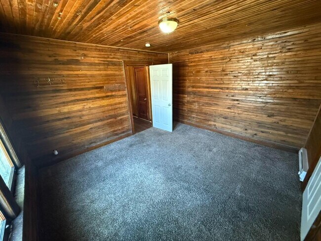 Building Photo - 107 Rayon Dr