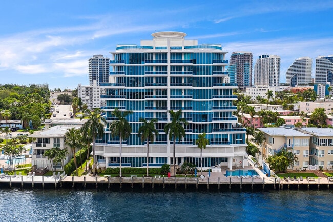 Building Photo - 715 Bayshore Dr