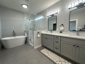 Building Photo - 11319 Carla St