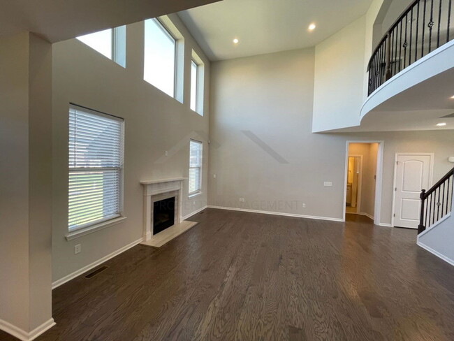Building Photo - 50358 Maywood Dr