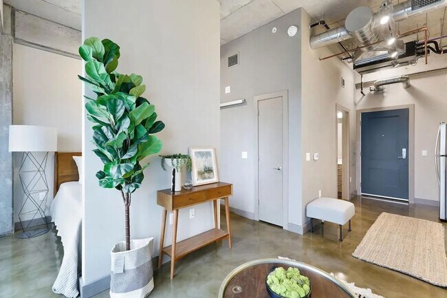 Foto del edificio - FURNISHED STUDIO IN THE HEART OF THE NORTH...