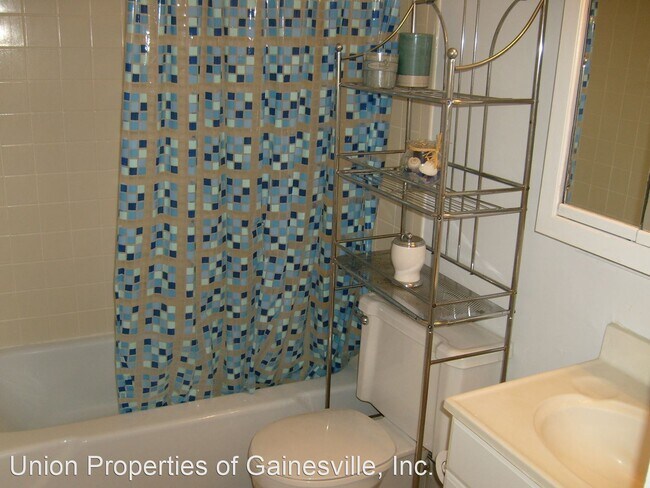 Foto del edificio - 1 br, 1 bath House - 1700 SW 16th Court, U...