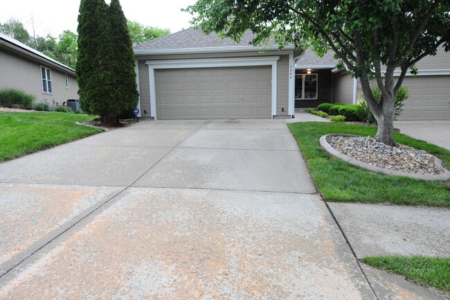 Foto del edificio - 3204 NW 67th Ct