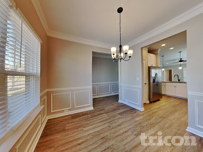 Foto del edificio - 75 Wrenwood Dr