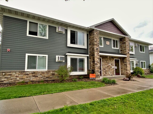 Exterior - 420 11th St N