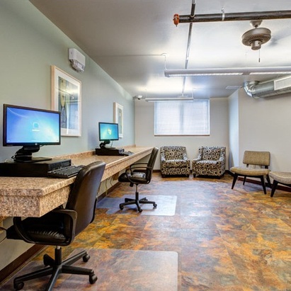 Centro de negocios - Moline Enterprise Lofts