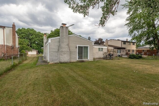 Building Photo - 39691 Baker Dr