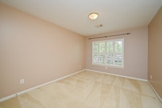 Building Photo - 12915 Fern Mill Ct