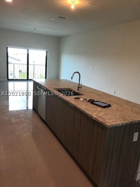 Foto del edificio - 7805 NW 104th Ave