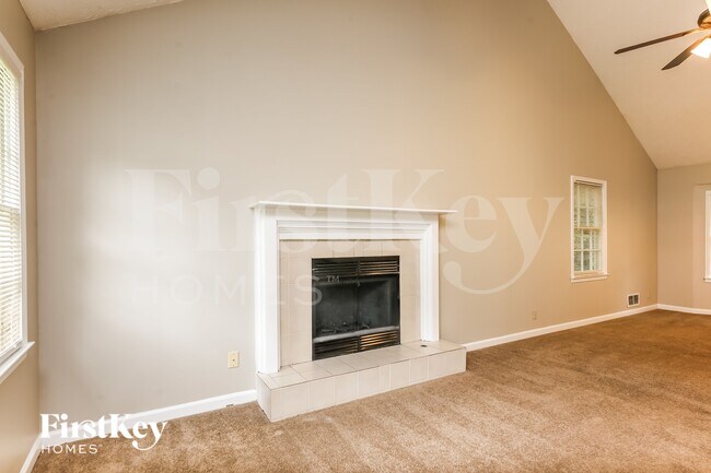 Foto del edificio - 4970 Bent Creek Ct