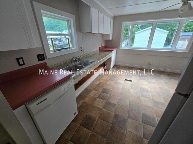 Building Photo - 36 Pheasant Hill Trailer Park