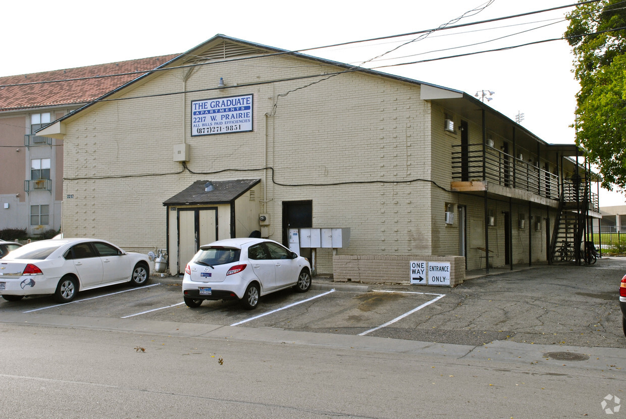 Primary Photo - The Graduate Apartments