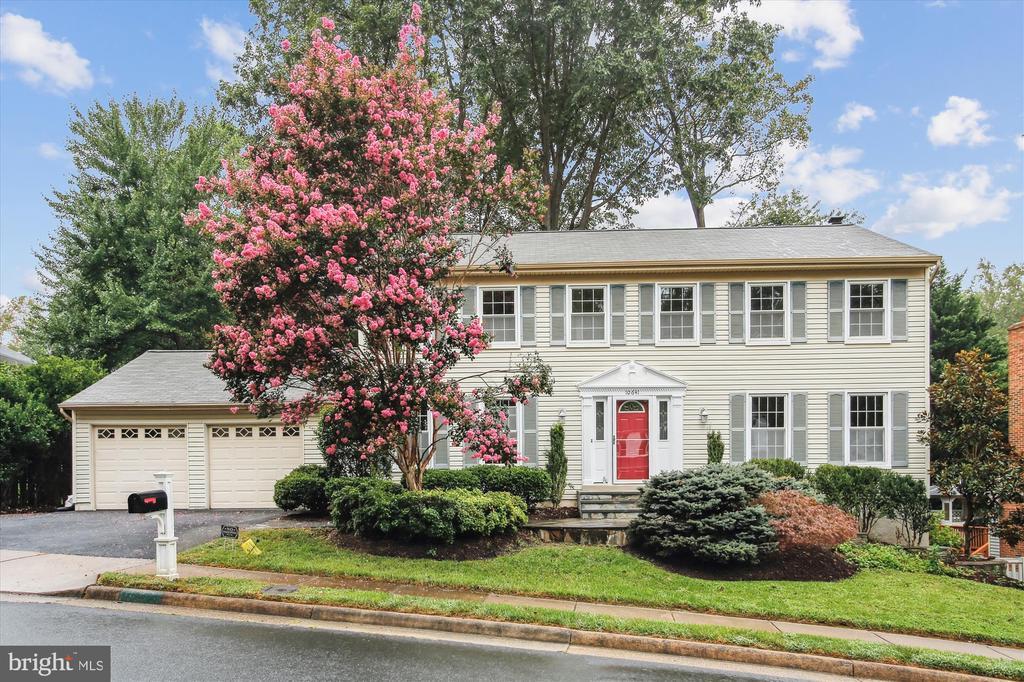 Foto principal - 10641 John Ayres Dr