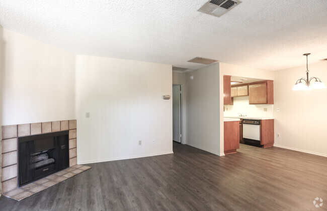 1HAB, 1BA-692 ft² - Baywood Apartments