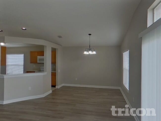 Building Photo - 945 Ridge Haven Dr