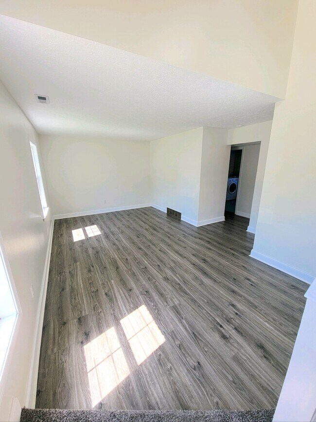 Foto del edificio - 1300 Cortina Ln