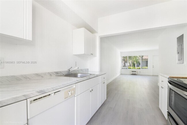 Foto del edificio - 1050 98th St