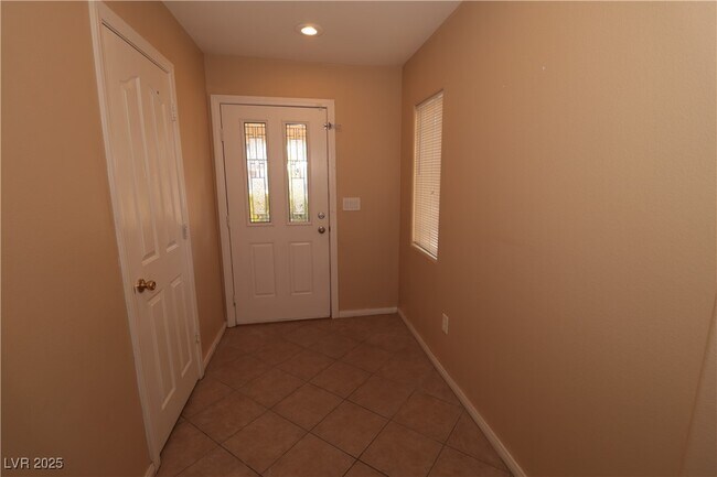 Foto del edificio - 5940 Feral Garden St