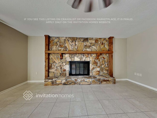 Building Photo - 907 Lakemont Dr