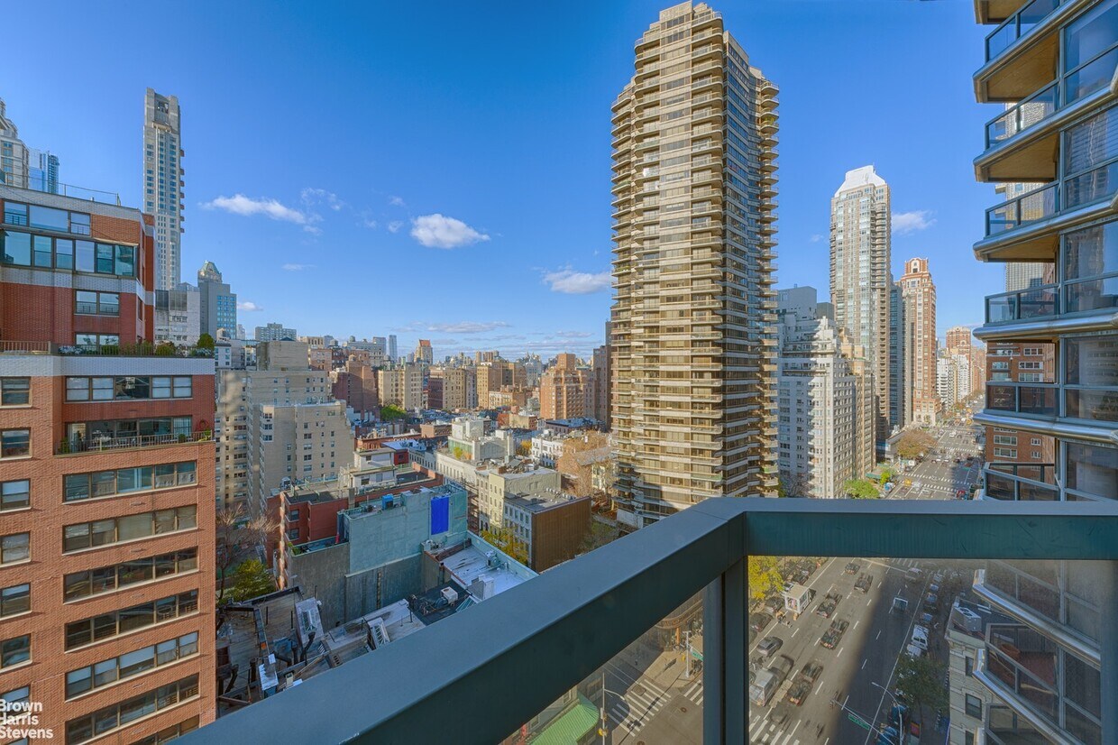 200-e-61st-st-unit-16b-new-york-ny-10065-condo-for-rent-in-new-york