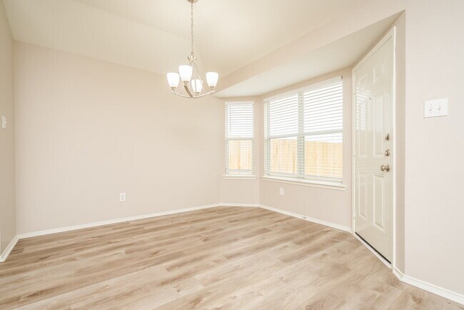 Foto del edificio - 120 Meadow View Ln