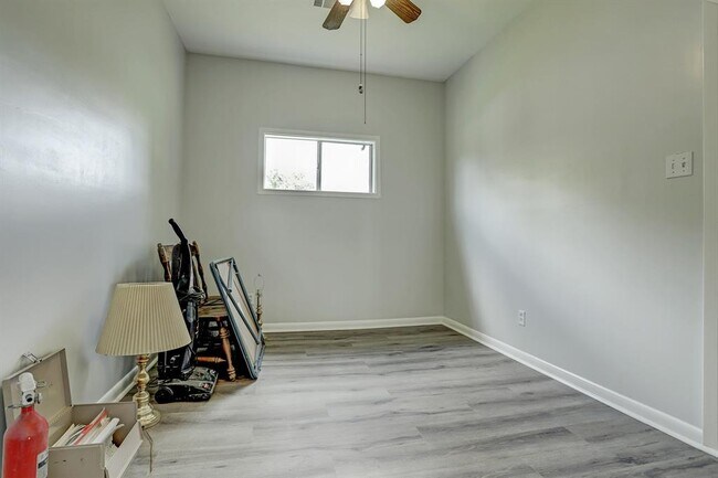 Building Photo - 14601 Lillja Rd