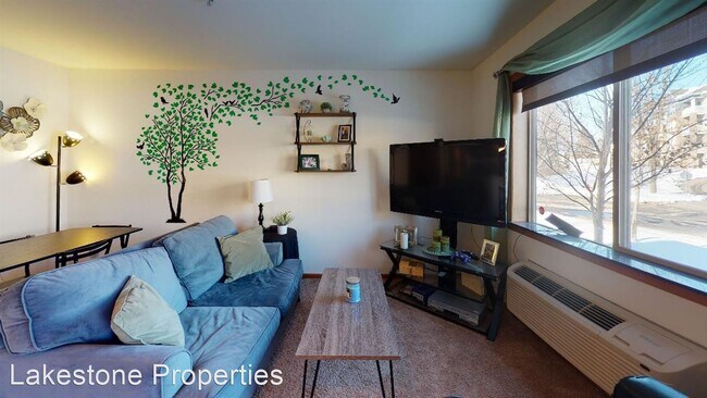 Foto del edificio - 6749 Fairhaven Rd