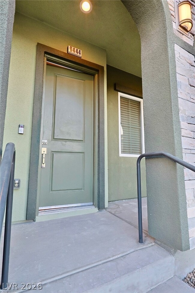 Building Photo - 6444 Spring Jog St