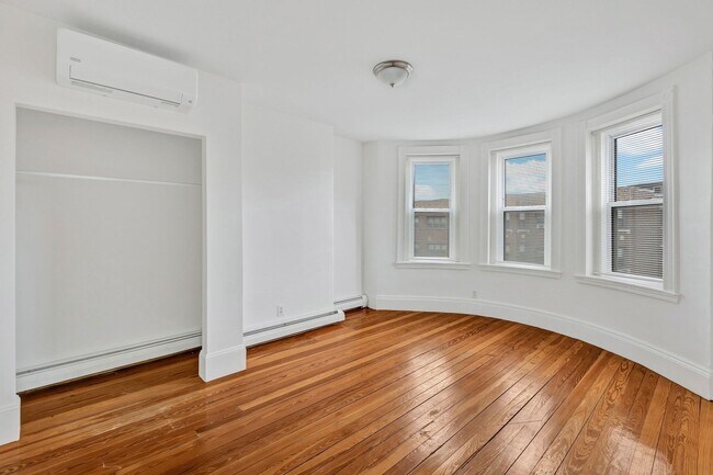 Foto del edificio - 866 Huntington Ave
