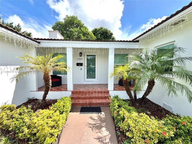 Foto del edificio - 13101 NW Miami Ct